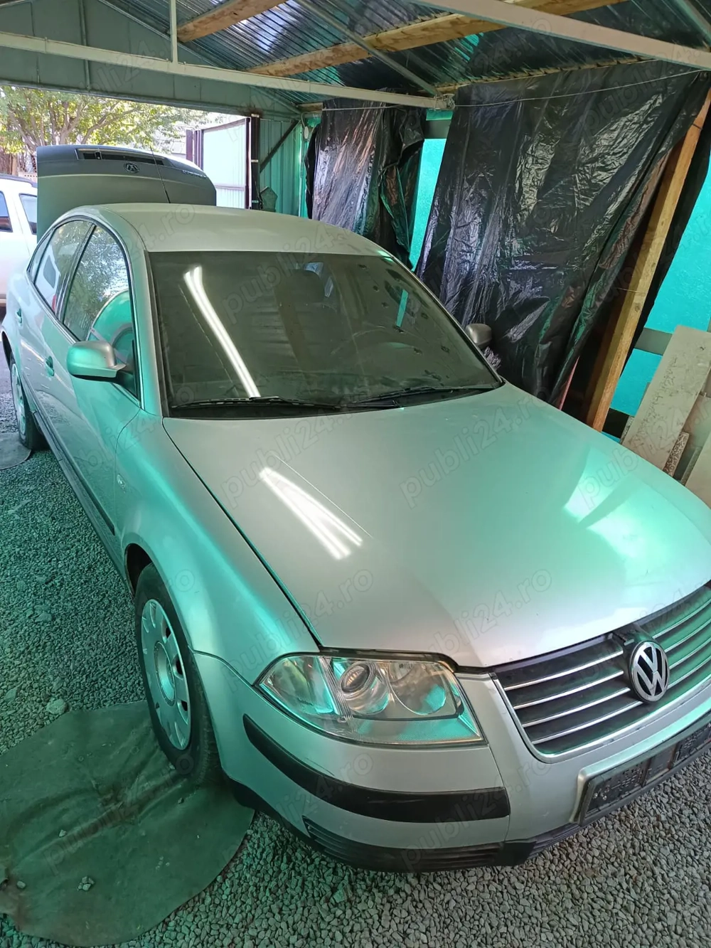 Dezmembrez autoturism 