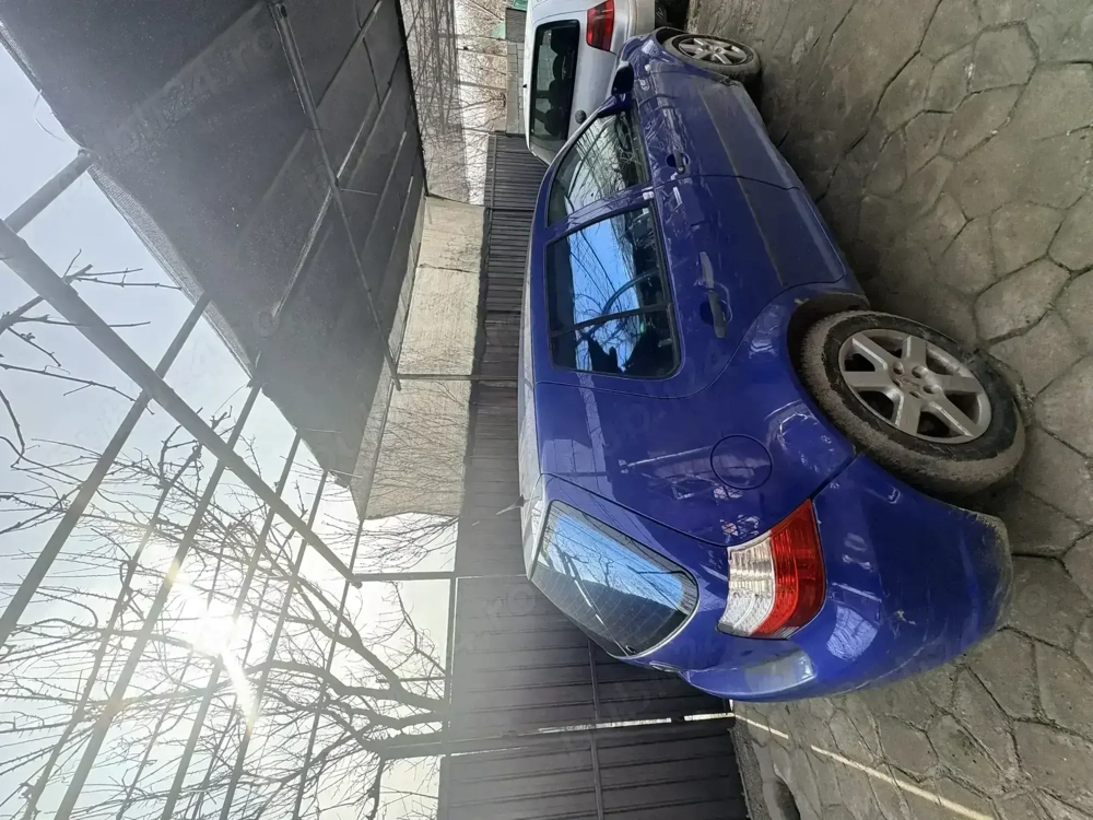 Dezmembrez golf 4 multe piese disponibile (bara spate stopuri si motorul nu mai sunt) in rest orice 