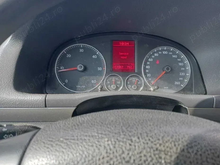 Vand vw touran 2009, diesel 1.9. 2 800  