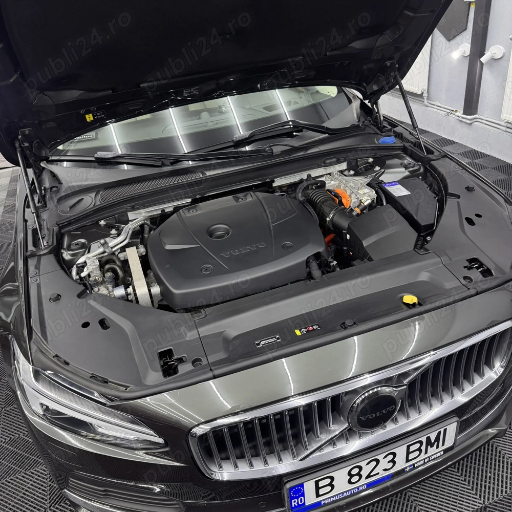 De vanzare Volvo S90 T8 2021