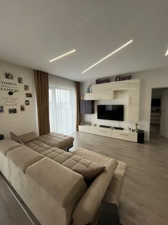 Apartament 3 camere, 82 mp utili, zona Albert-bloc 2021