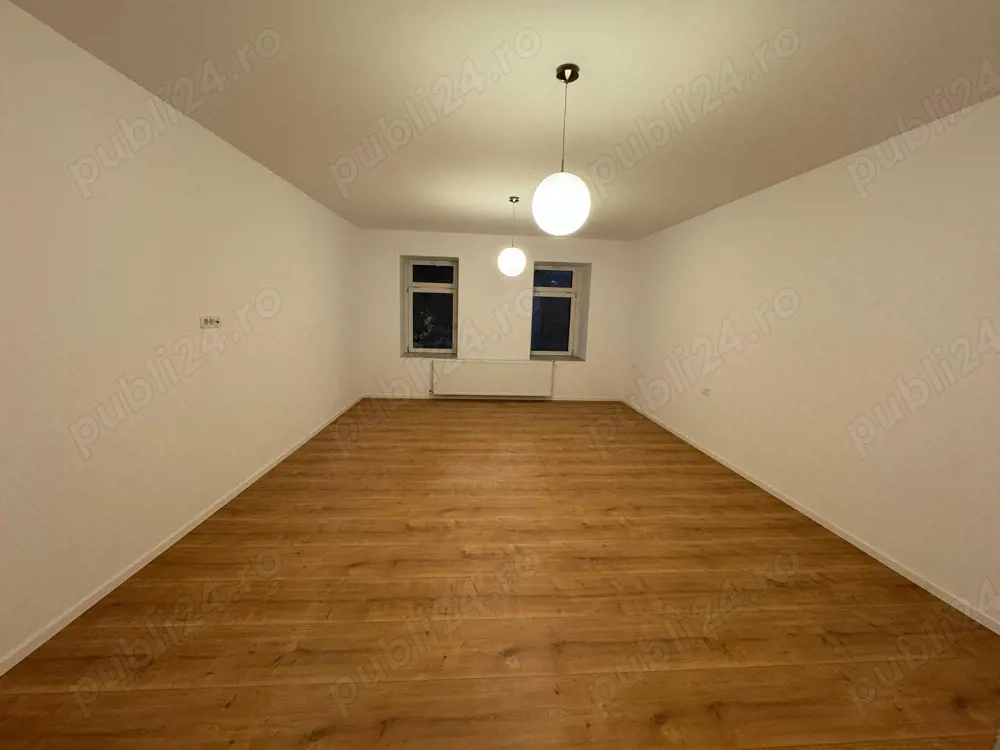 Spatiu comercial de inchiriat zona centrala