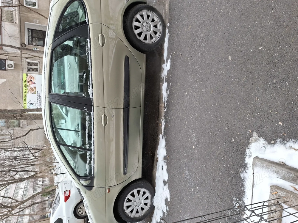 Vand auto Renault scenic ,1,6,benzina,240000 km,functioneaza perfect,itp ,asigurare valabile,6500 le