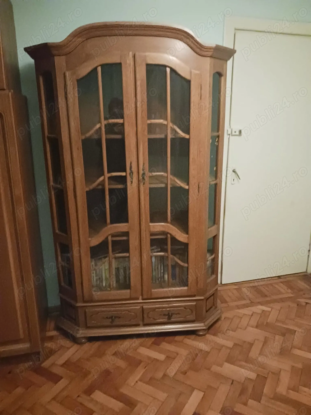 vand vitrina, dulap cu doua usi si masa tv pe colt din lemn masiv