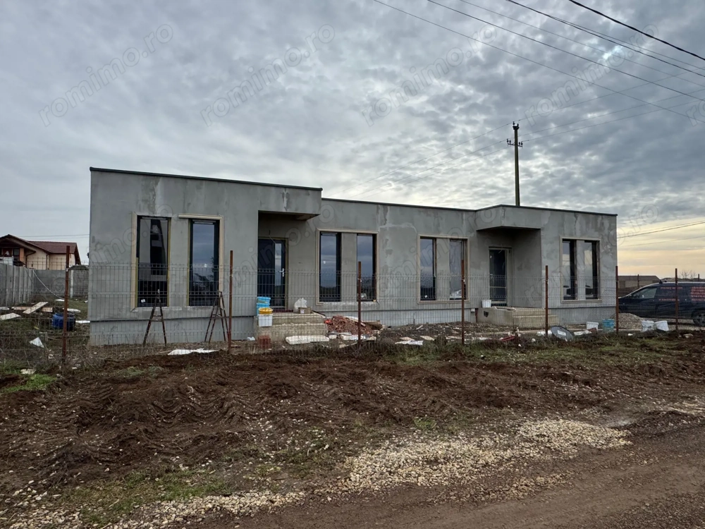 Sanandrei, Duplex pe PArter , 3 Dormitoare, 2 bai, Dresing, Perete Dublu