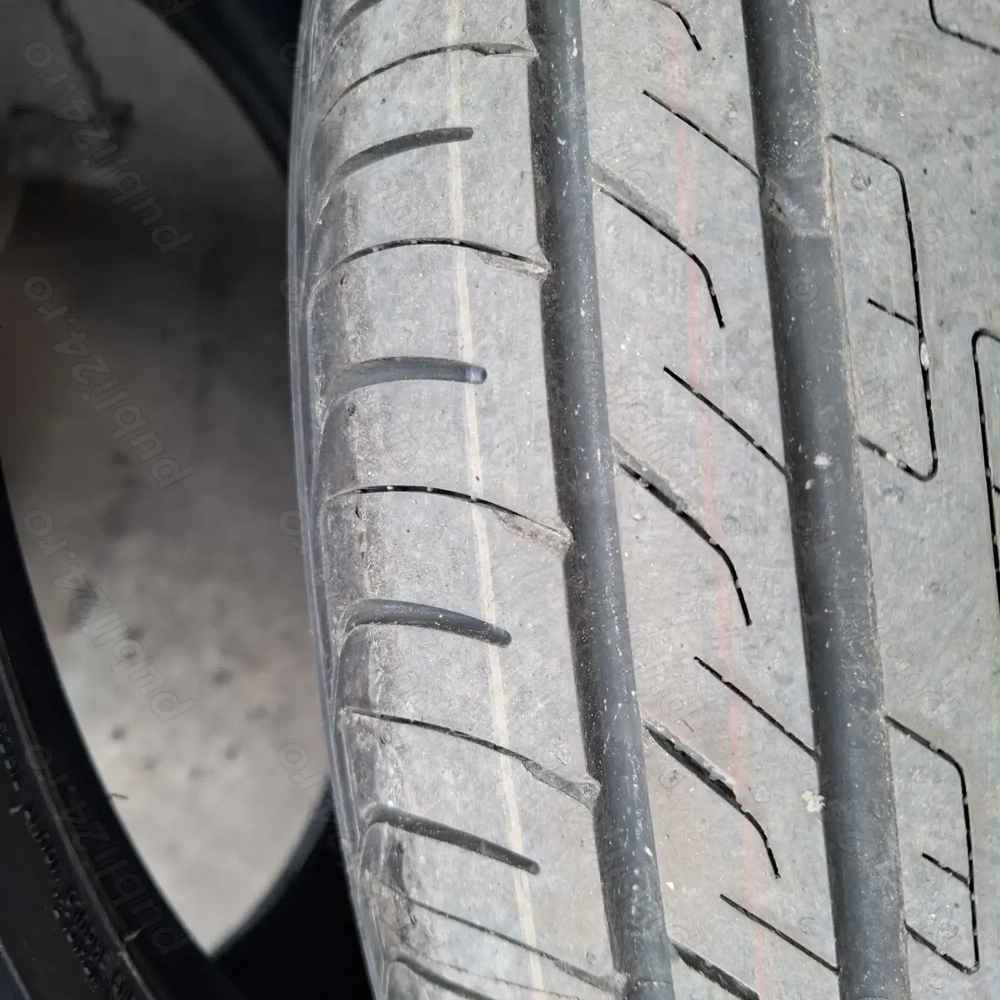 Vand set 4 anvelope vara 215/50/R18 Giti Confort, DOT 3525, rulate 25 km