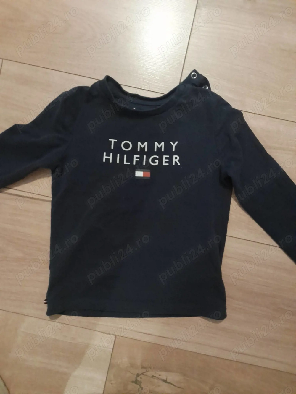 Vând hăinuțe băiețel 