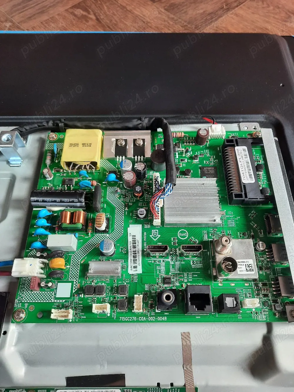 715GC276-c0a-004b(Full-Hd)Philips 32PFS6805  12