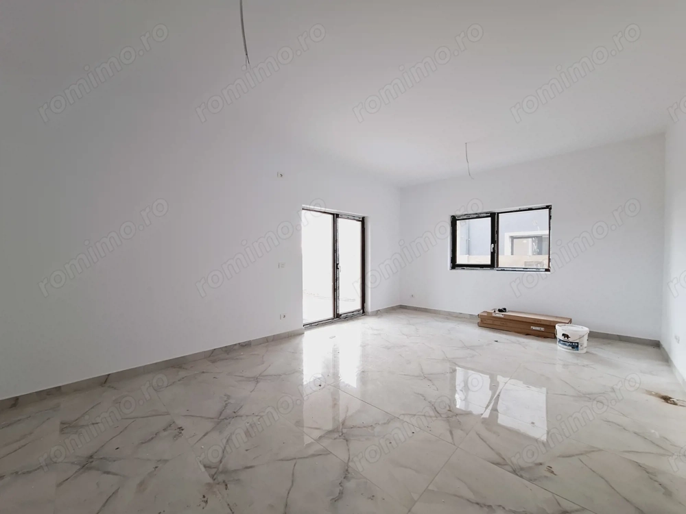 Aproape de benzinaria ESO. Casa cu 5 camere. Cu dormitor la parter.