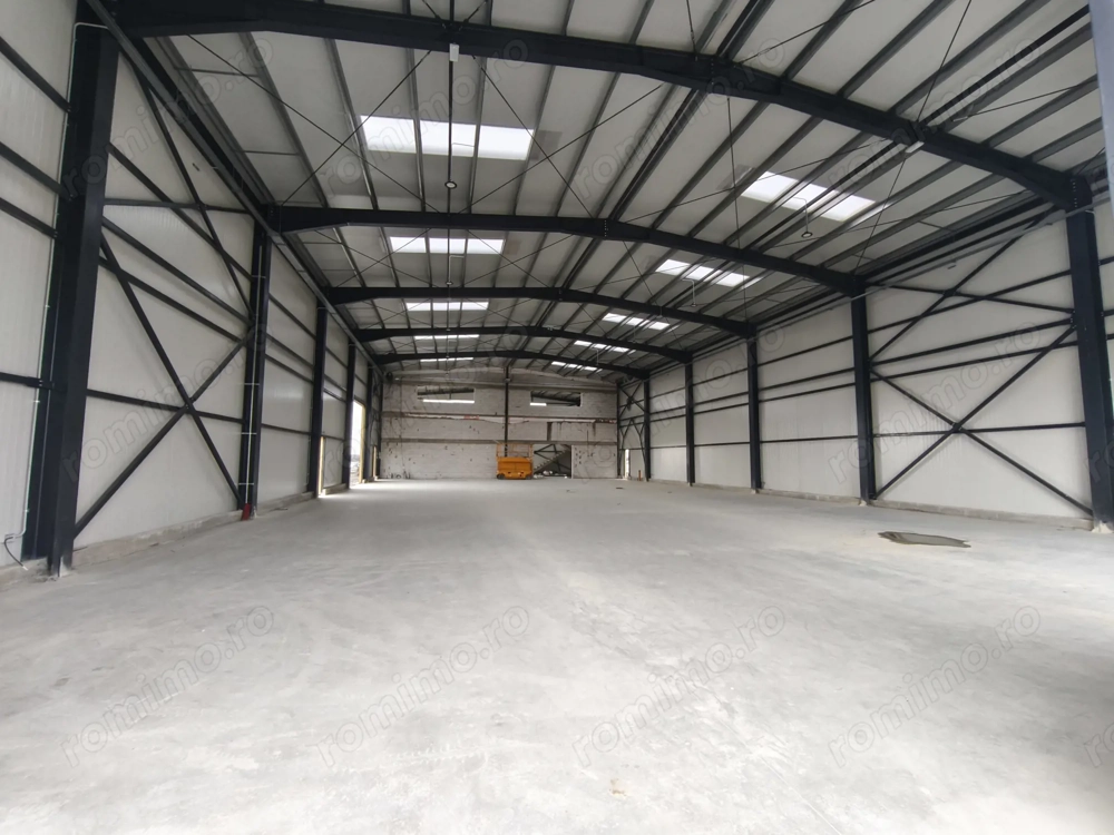 Hala cu Showroom Ghiroda 570 mp 5000 euro