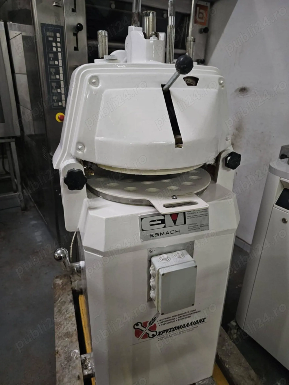 Vand utilaj facut chifle (brutarie)