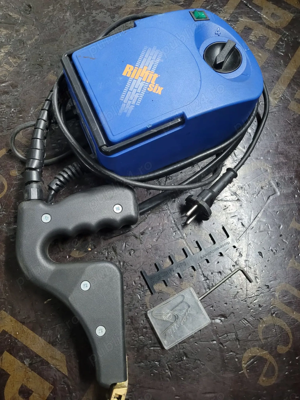 Aparat de regrovat anvelope 230V RILLFIT SIX