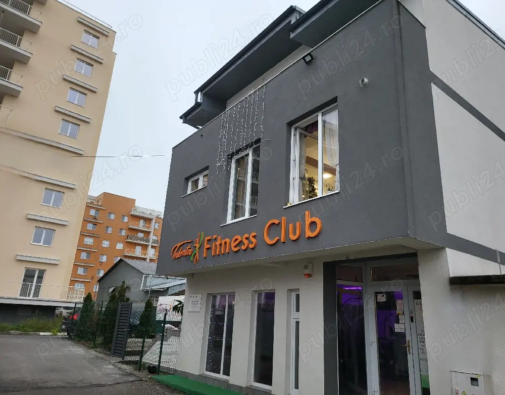spațiu comercial 