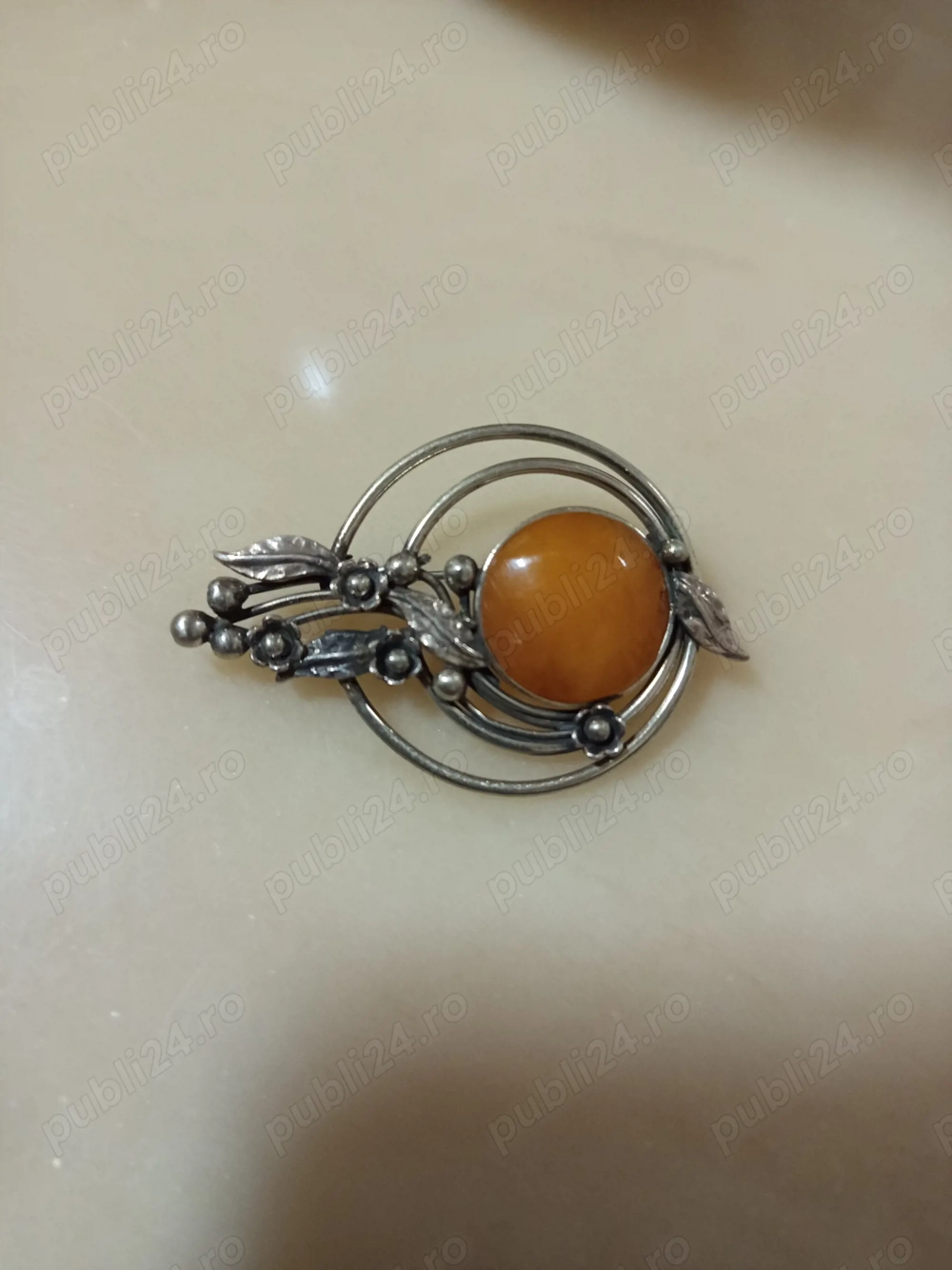 Broșă argint vintege