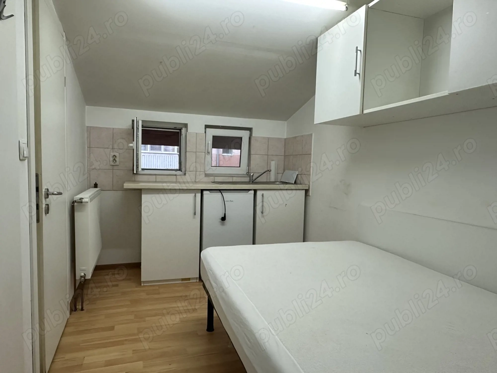  Proprietar inchiriez garsoniera in Complexul Studentesc 