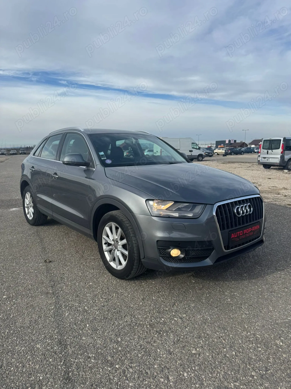 Audi Q3 Benzină Automat  Posibilitate rate leasing  Garanție 12 luni