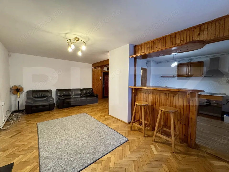 Apartament 3 camere, 82 mp, zona Semicentral