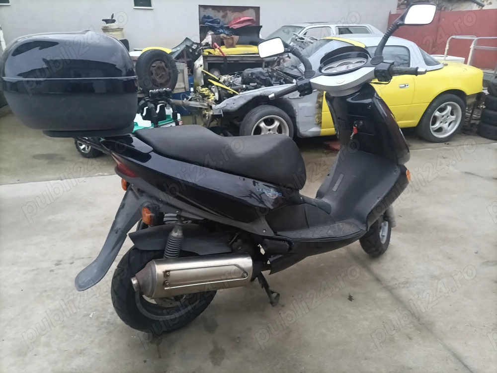 Scuter Aprilia Leonardo 125