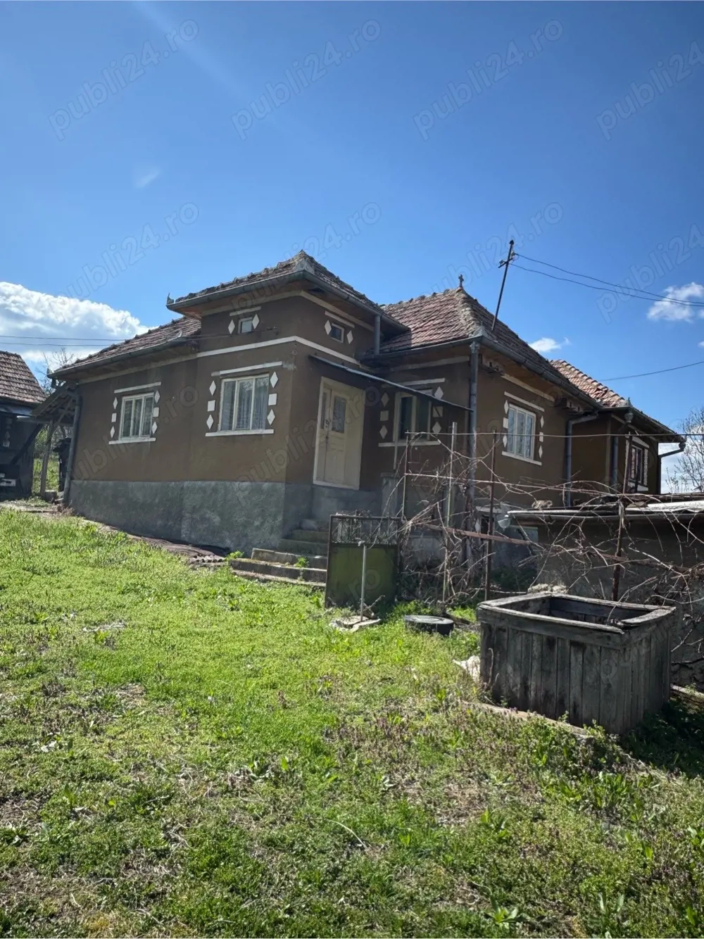 vand casa in satul Bonț langă Gherla