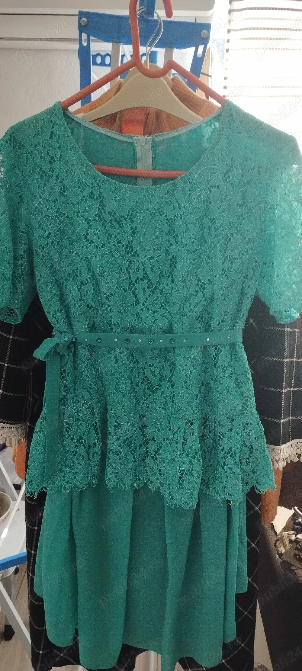 compleu fustă și bluză