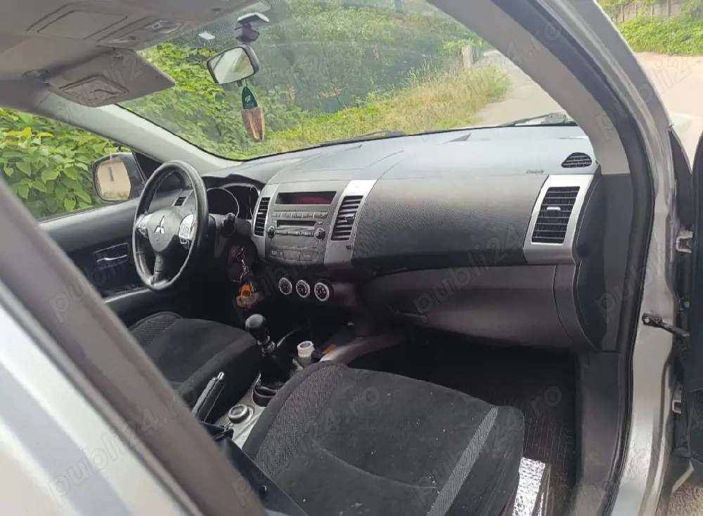 Mitsubishi Outlander 2 Faclift 
