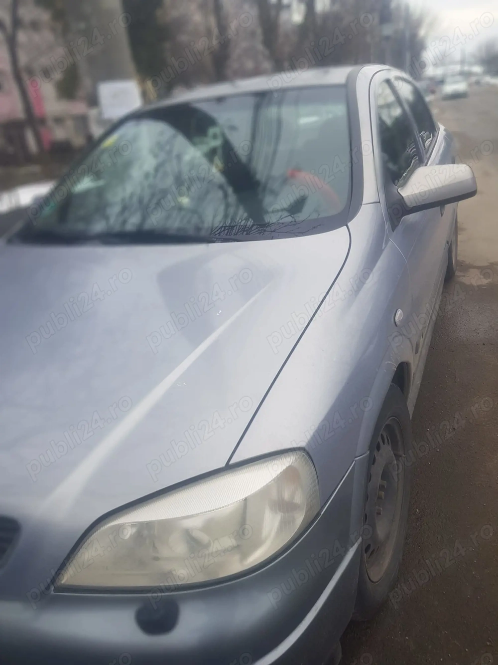 Vând sau schimb  Opel astra g 1.6 benzină an 2002