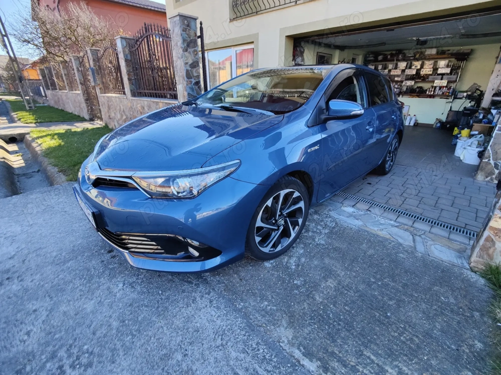 Toyota Auris 1.8 L VVT-i Sol