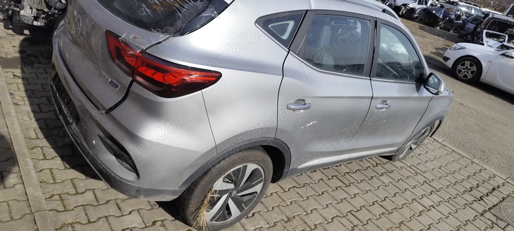 Dezmembrez / dezmembrari piese auto MG ZS EV an 2025 10.000km