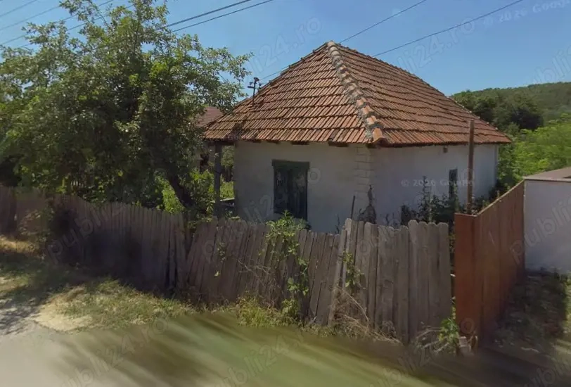 Vând casă și teren 1.549 mp în Brădet, com. Mătăsari