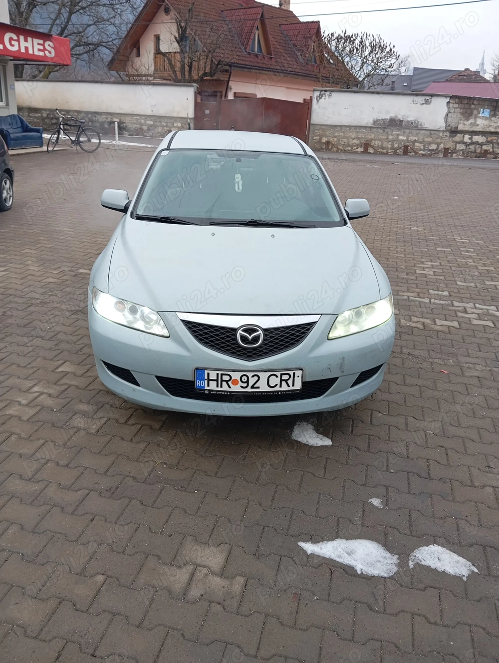 Vând Mazda,consum mic,acte la zi,ofer fiscal!