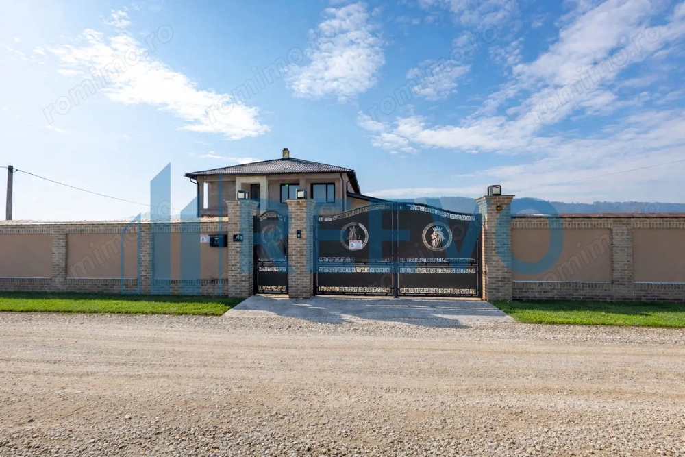 Casă/Vilă 500 mp Dumbrava Roșie, NT