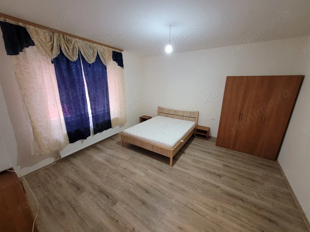 Apartament complet renovat cu centrala