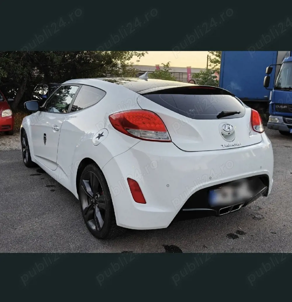 Hyundai Veloster, motor 1.6 GDI 140CP, an 2014, echipare Premium Blue (full)