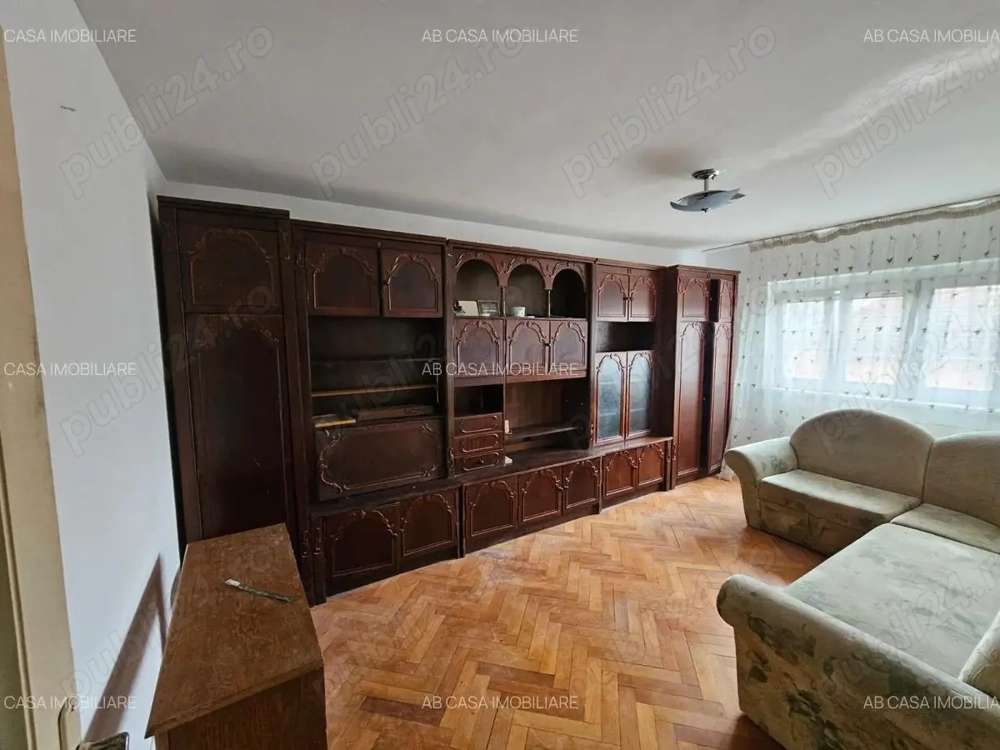 Apartament 3 camere, decomandat, 1 baie, 2 balcoane, et. 1, Ion Ionescu de la Brad, comision 0%