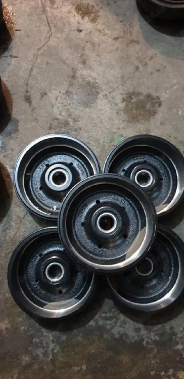 Tambur KNOTT 200 mm, rulment compact, punte 1350 kg