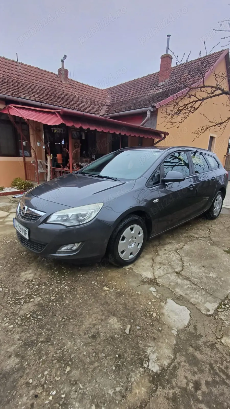 Opel Astra J Sports Tourer 