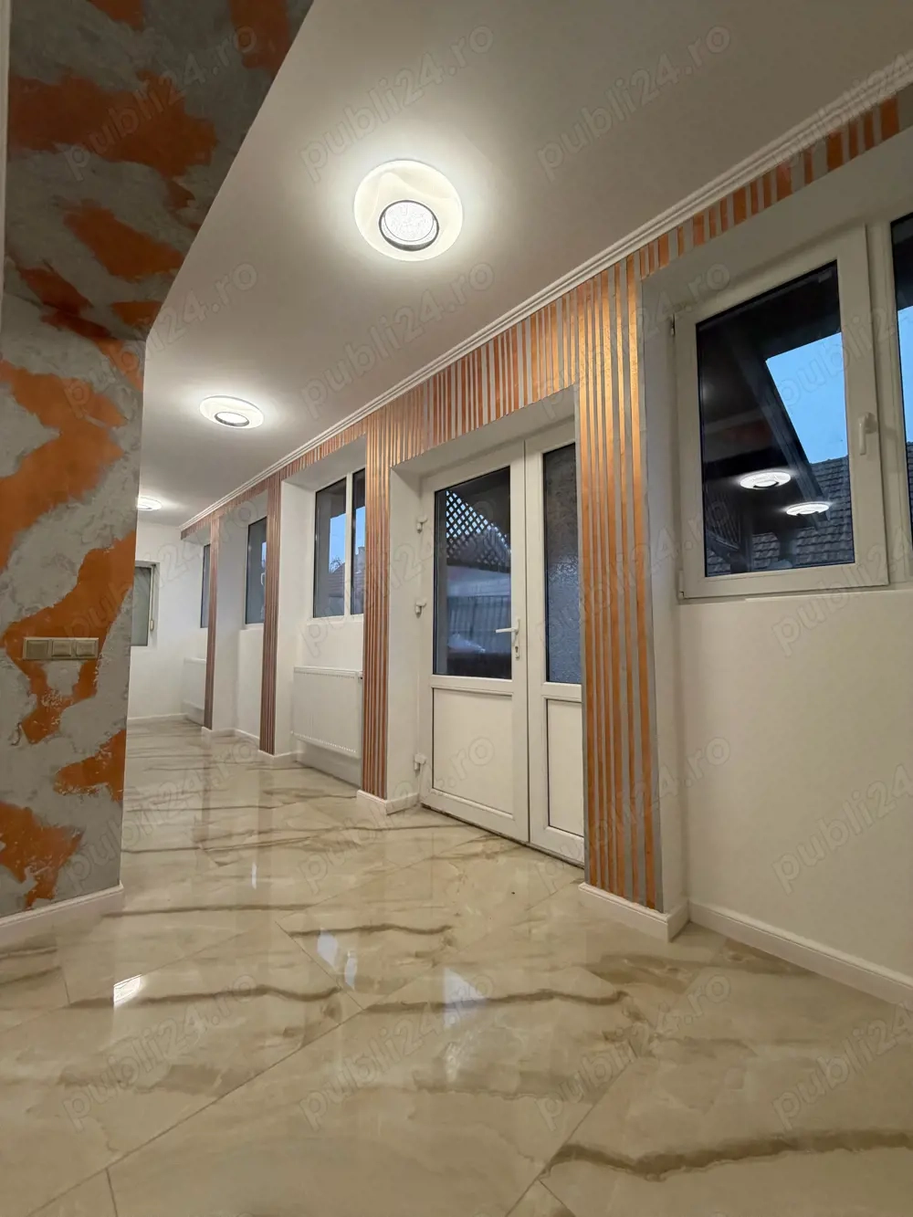 Casa de vanzare singur in curte in Paleu 