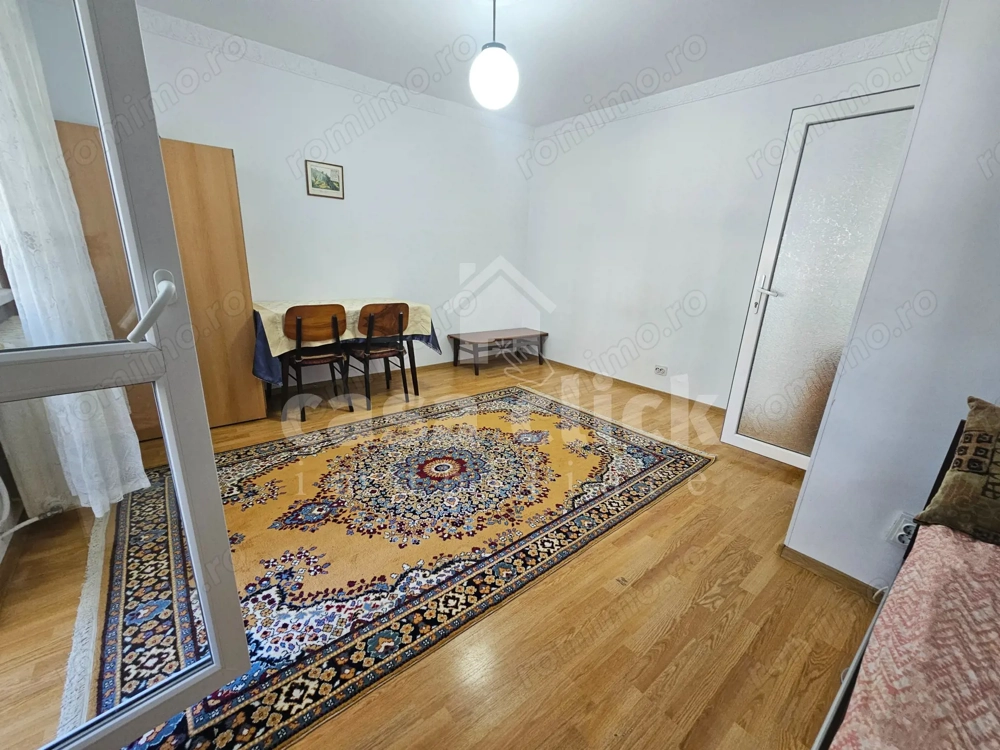Apartament 2 camere decomandat, etaj 1, zonă centrală Mazepa 2