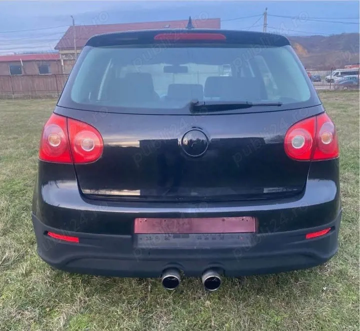 Vand Golf 5 pachet Gti
