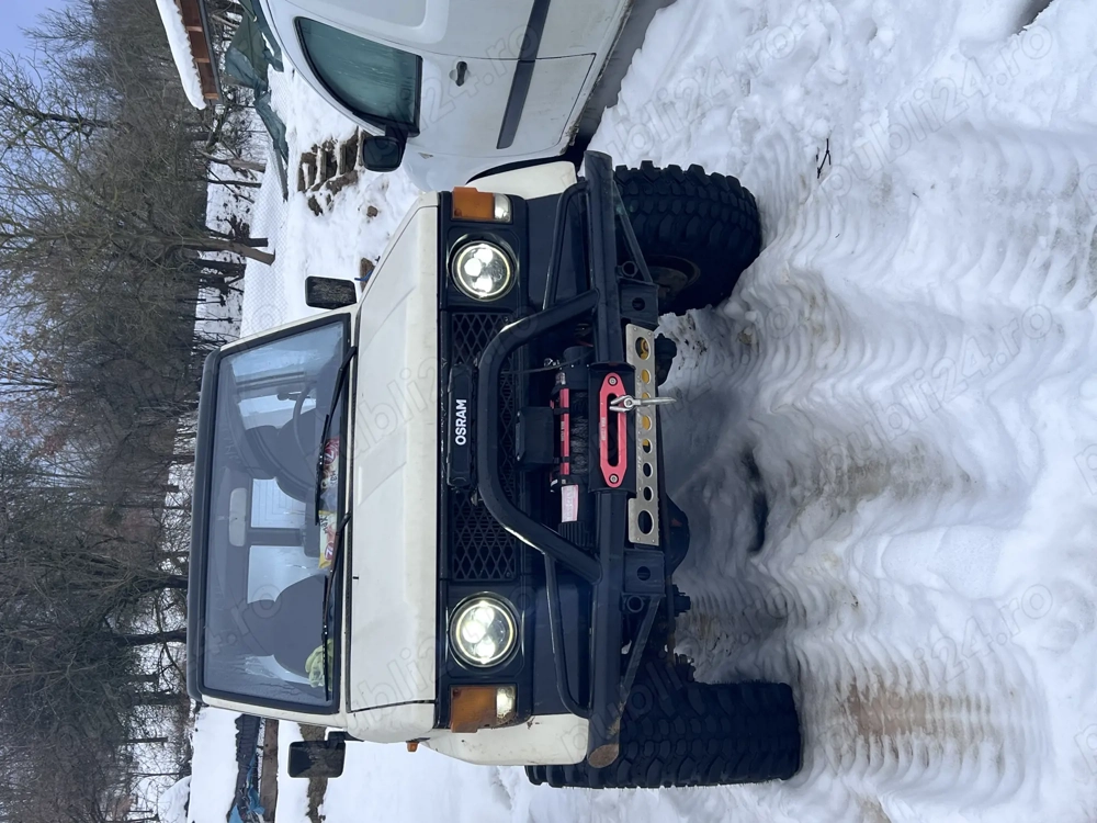 Toyota land cruiser lj70