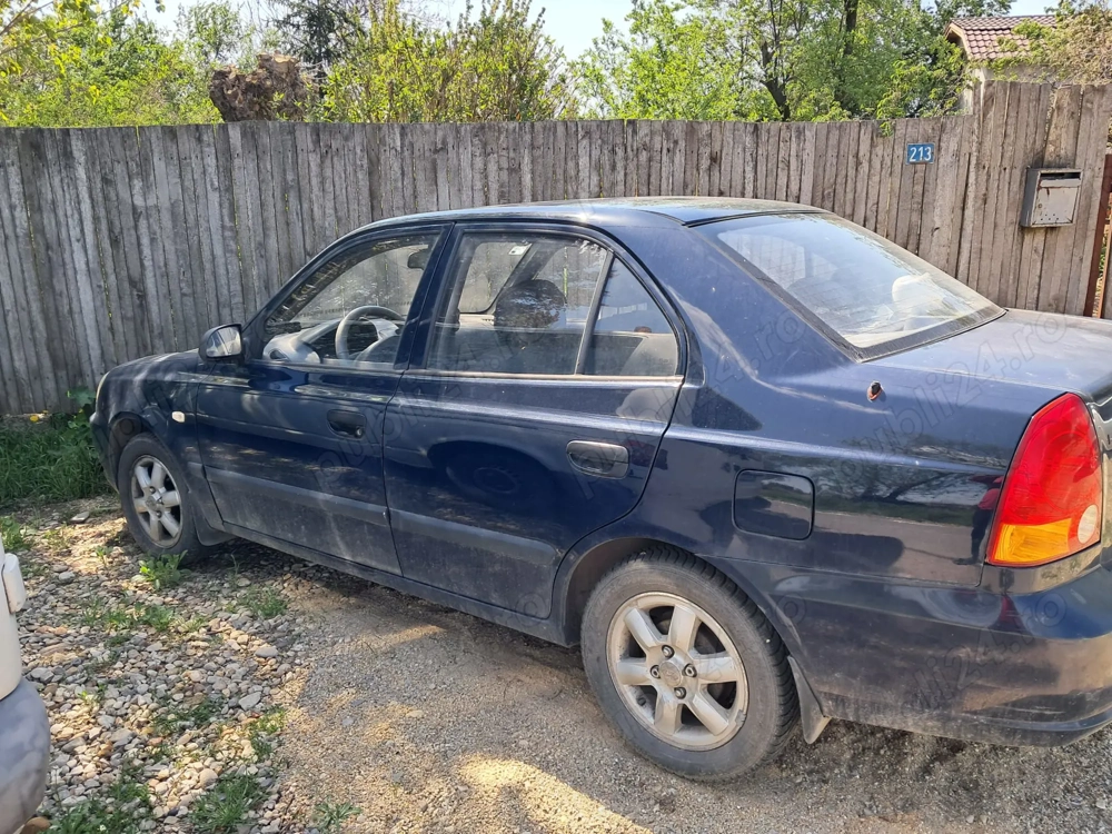 Hyundai Accent 1,5 CRDI  2 mașini!!