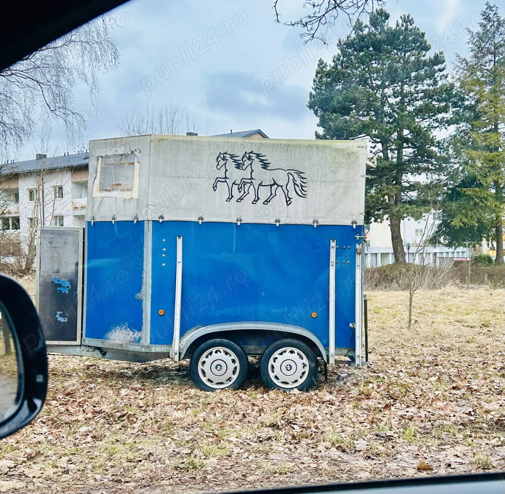 Remorca pentru 2 cai sau animale 