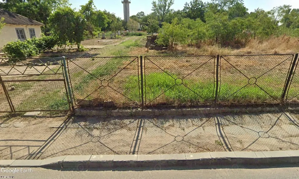 vind teren intravilan