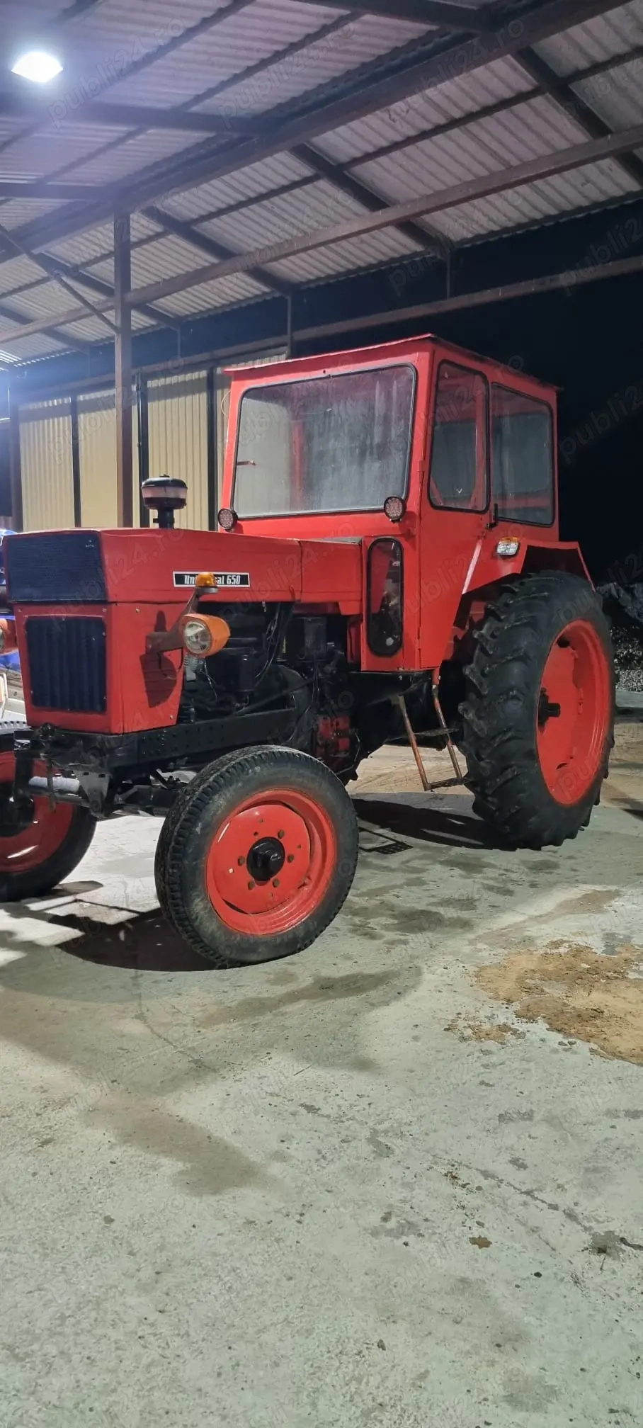 Tractor U650