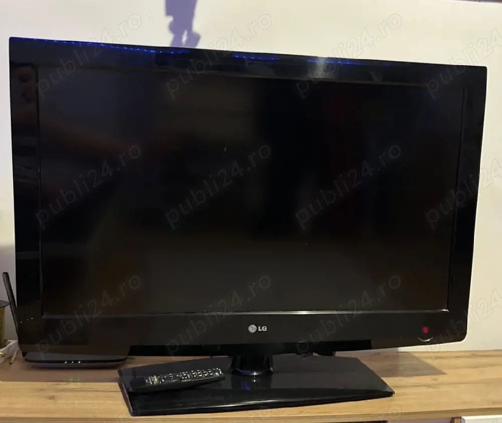 Televizor LG 40" = 120 cm