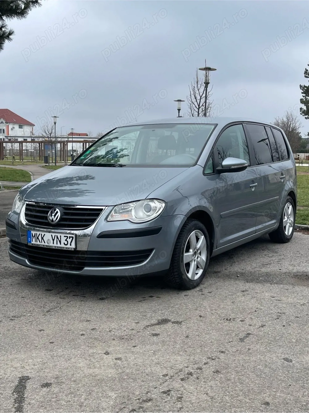 Volkswagen Touran   1.9 TDI   105 CP   An 2010   7 locuri