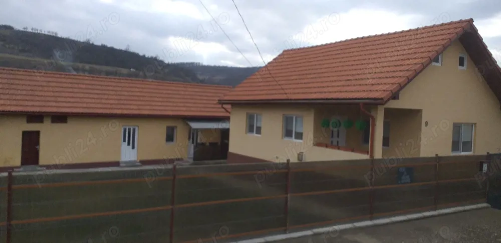 Casă de vânzare in Diviciori Mari