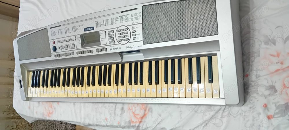 Orgă Yamaha DGX 300