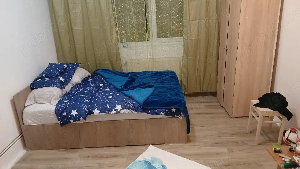caut colegă de apartament