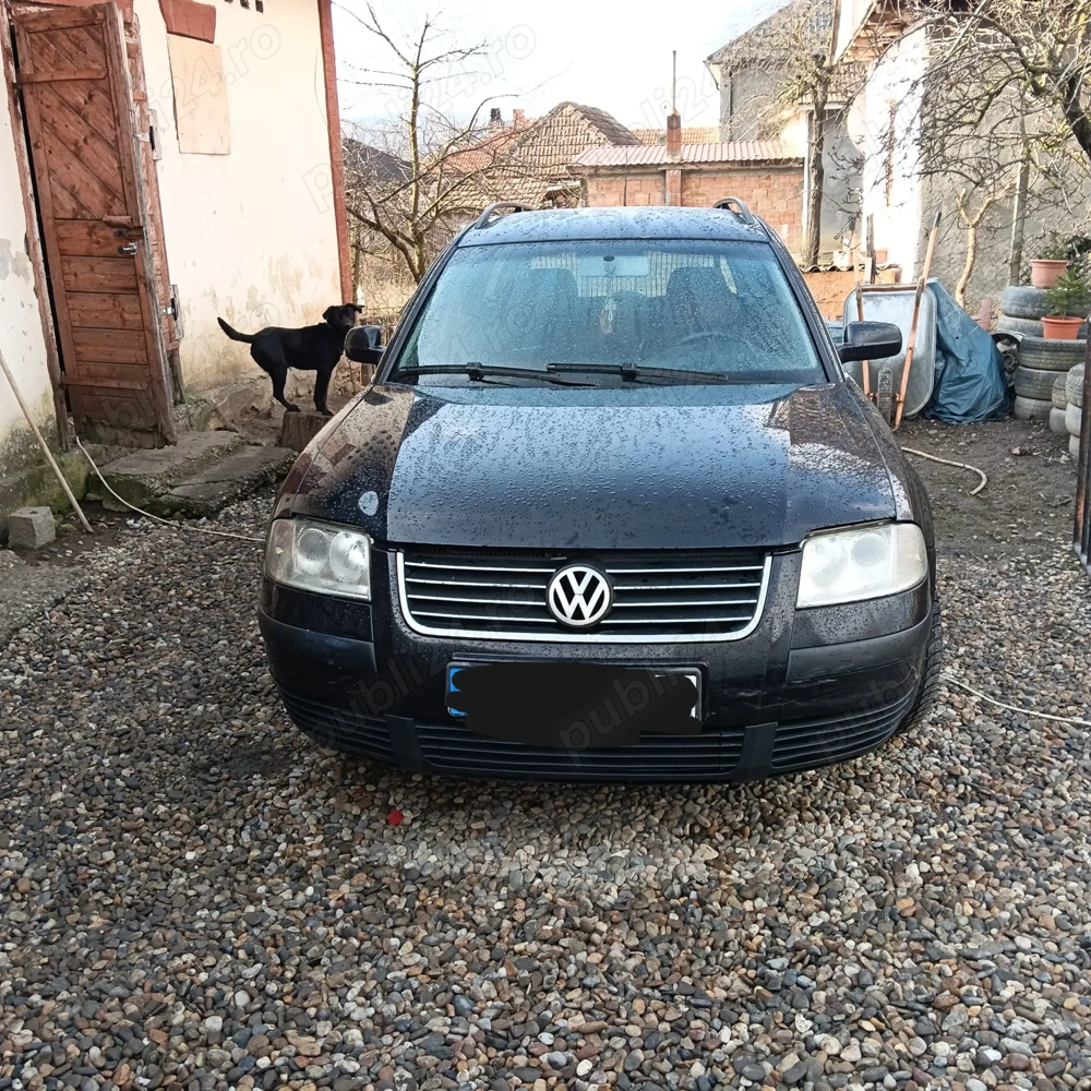 Vând passat an 2003 